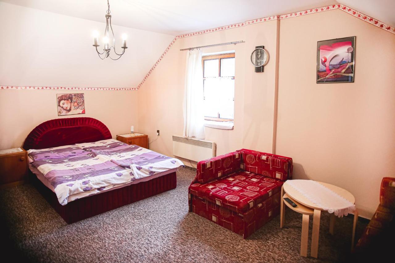Staj Newport Hotel Dolní Domaslavice Eksteriør billede